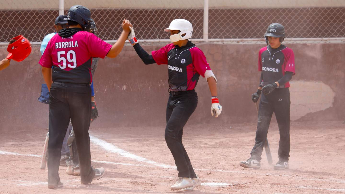 LOS DOS EQUIPOS VARONILES DE SOFTBOL DE SONORA PASAN RUMBO A FASE NACIONAL 
